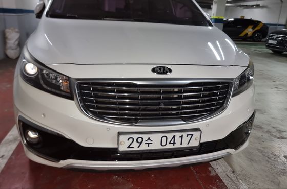 Kia Carnival 9-seater Noblesse — пробег 205 000 км — фото 1 из 5