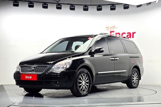 Kia Carnival New Carnival Limousine President — пробег 181 023 км — фото 1 из 5