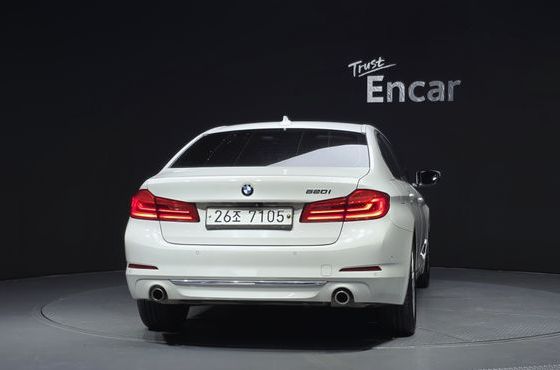 BMW 5-Series 520i Luxury — пробег 87 520 км — фото 4 из 5