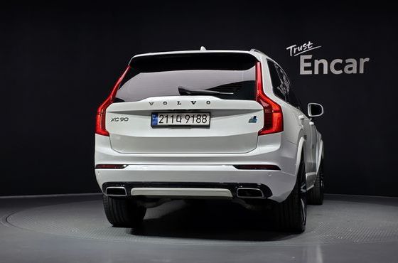 Volvo XC90 D5 R-Design — пробег 90 655 км — фото 4 из 5