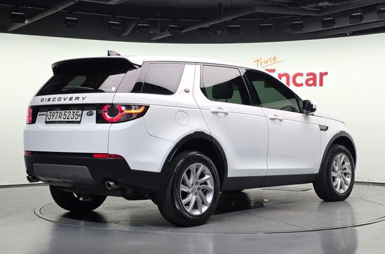 Land Rover Discovery Sport 2.0 TD4 SE — пробег 86 321 км — фото 2 из 5
