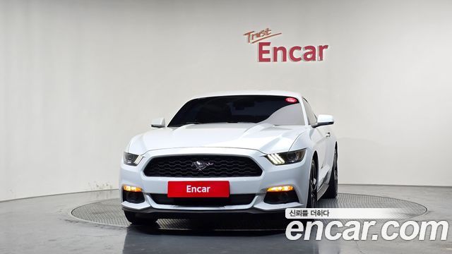 Ford Mustang Coupe — пробег 106 743 км — фото 3 из 5