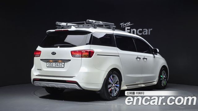 Kia Carnival из Кореи Encar
