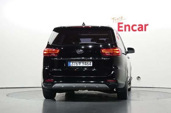 Kia Carnival 9-Seater Luxury — пробег 90 540 км — фото 4 из 5