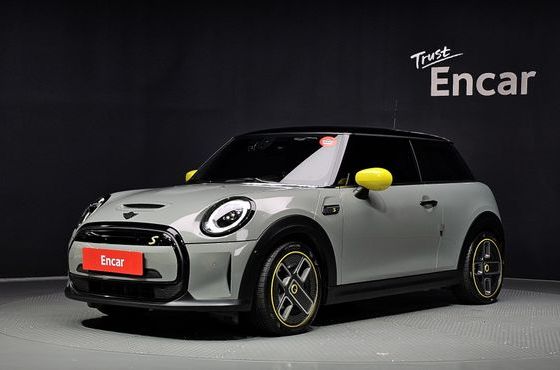 Mini Cooper SE Electric 3rd — пробег 13 098 км — фото 1 из 5
