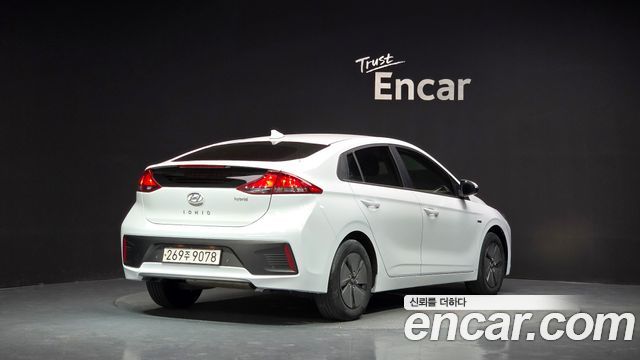 Hyundai Ioniq из Кореи Encar