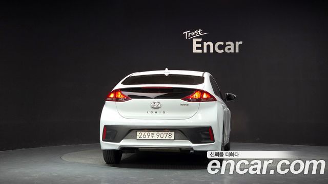 Hyundai Ioniq из Кореи Encar