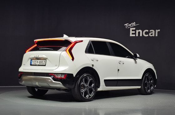 Kia Niro Signature — пробег 34 102 км — фото 2 из 5