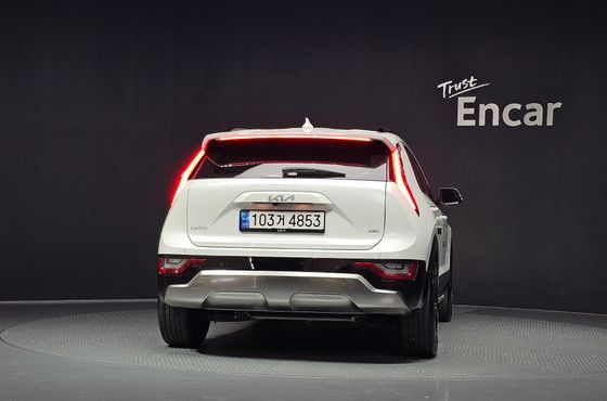 Kia Niro Signature — пробег 34 102 км — фото 4 из 5