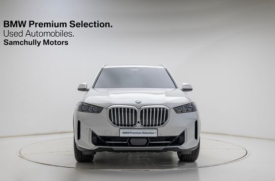 BMW X5 xDrive 30d xLine — пробег 4 350 км — фото 2 из 5