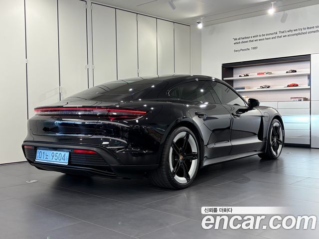 Porsche Taycan Base 4 — пробег 2 411 км — фото 2 из 5