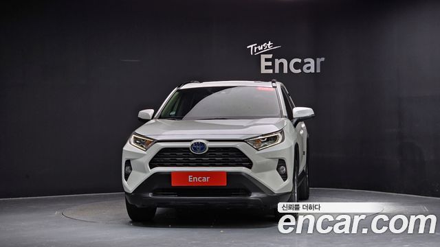 Toyota RAV4 2.5 2WD Hybrid — пробег 46 818 км — фото 3 из 5