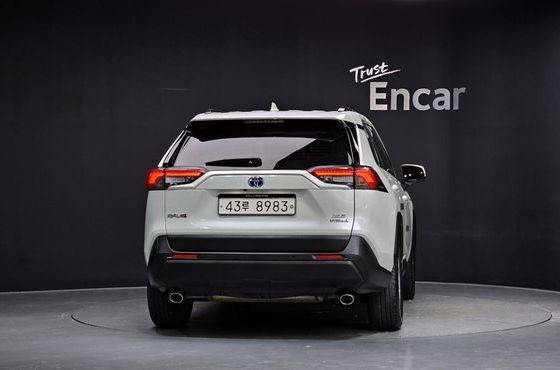 Toyota RAV4 2.5 2WD Hybrid — пробег 46 818 км — фото 4 из 5