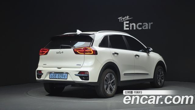 Kia Niro Noblesse — пробег 75 365 км — фото 2 из 5