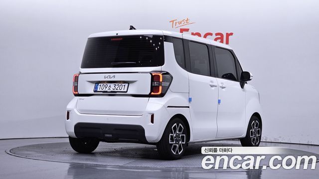 Kia RAY Signature — пробег 10 325 км — фото 2 из 5