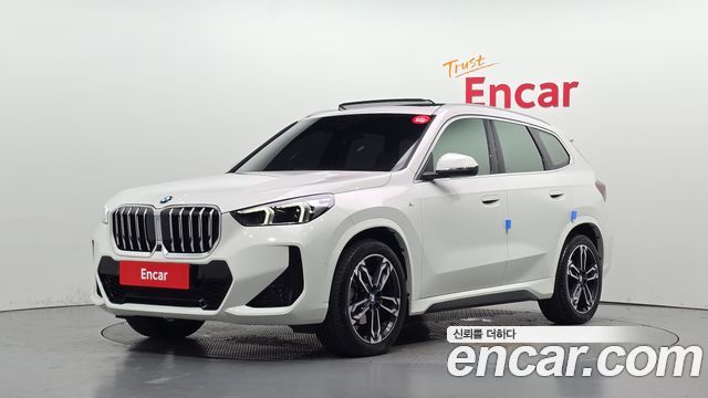 BMW X1 xDrive 20i M Sport — пробег 11 823 км — фото 1 из 5