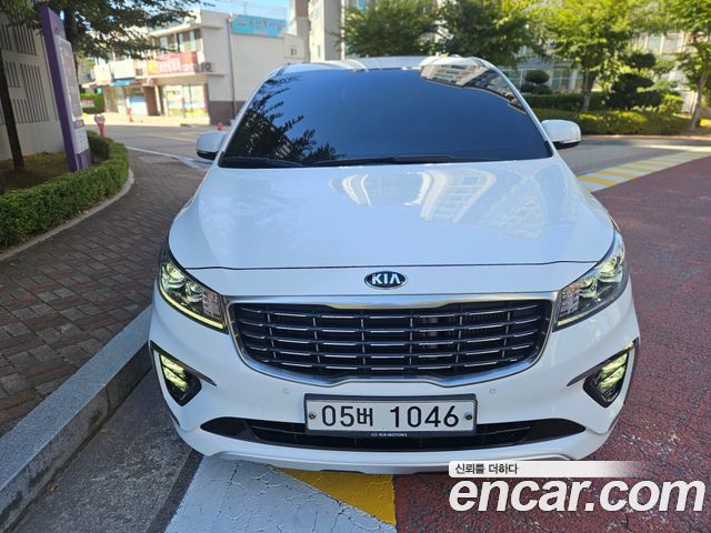 Kia Carnival 9-Seater Prstige — пробег 59 900 км — фото 1 из 5
