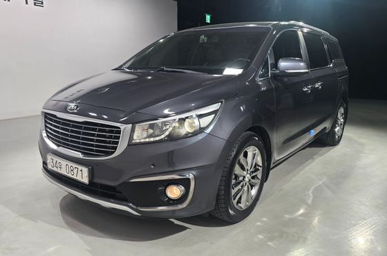 Kia Carnival 9-seater Prestige — пробег 177 952 км — фото 1 из 5