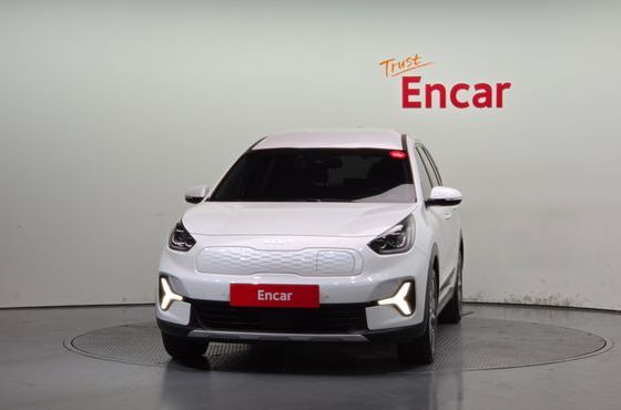 Kia Niro Earth — пробег 69 970 км — фото 3 из 5
