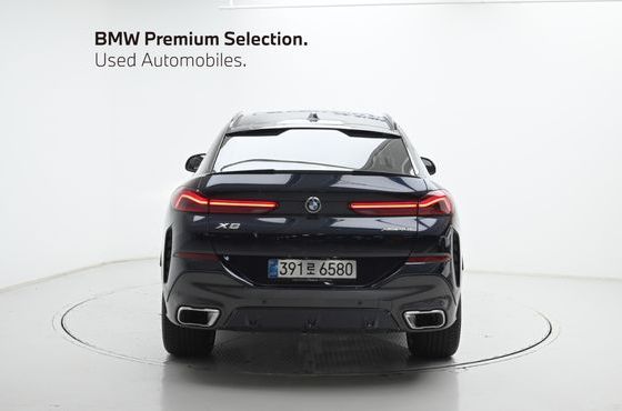 BMW X6 xDrive40i M Sport — пробег 12 233 км — фото 4 из 5