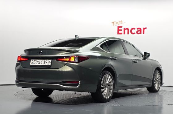 Lexus ES Executive — пробег 84 759 км — фото 2 из 5