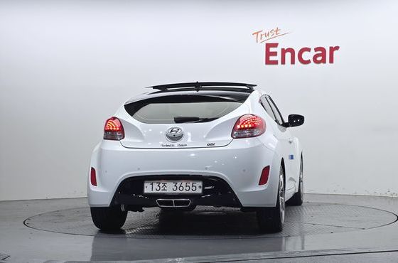 Hyundai Veloster PYL — пробег 95 137 км — фото 4 из 5