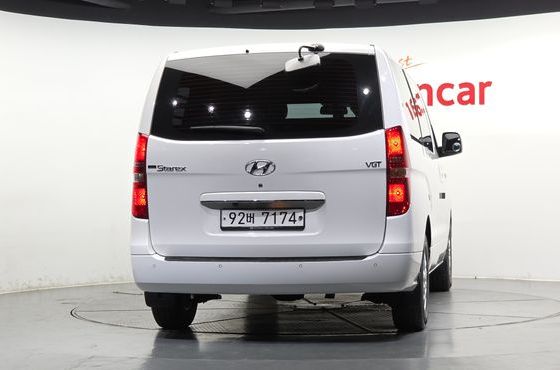 Hyundai Starex 5-Seater VAN CVX Luxury — пробег 131 726 км — фото 4 из 5