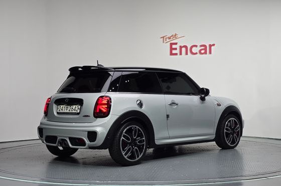 Mini Cooper JCW 3rd Generation — пробег 21 228 км — фото 2 из 5