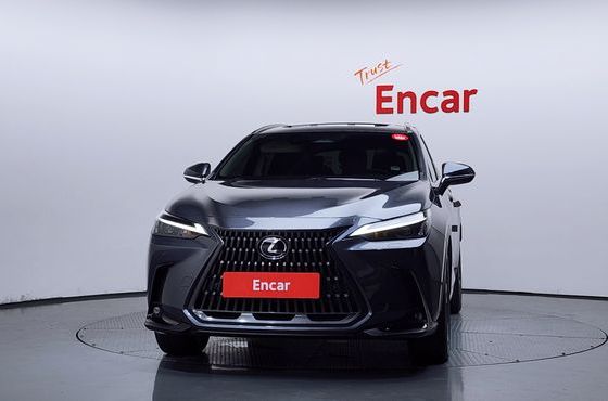 Lexus NX Premium — пробег 36 097 км — фото 3 из 5