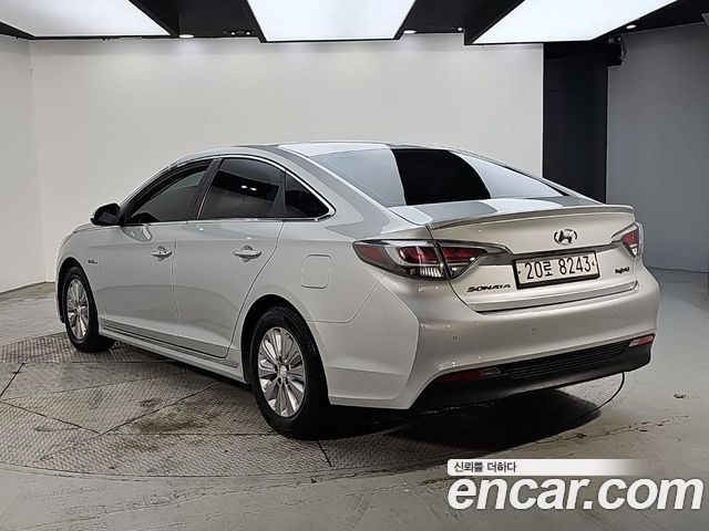 Hyundai Sonata 2.0 HEV Smart — пробег 134 500 км — фото 3 из 5