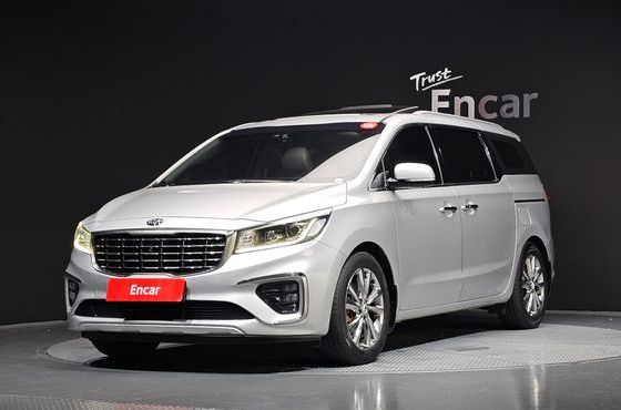 Kia Carnival 9-Seater Noblesse Special — пробег 212 228 км — фото 1 из 5