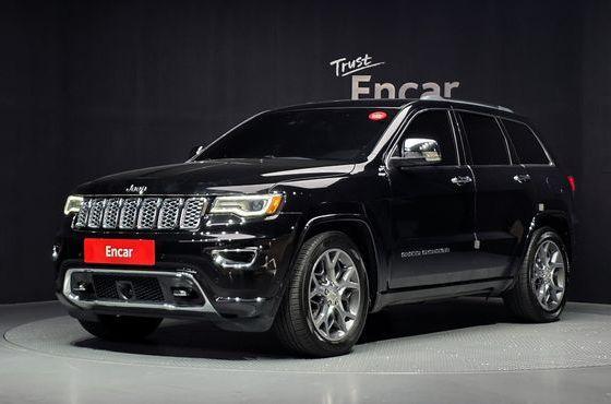 Jeep Cherokee 3.6 Overland WK2 — пробег 55 693 км — фото 1 из 5