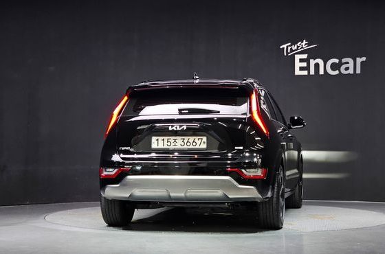 Kia Niro Signature — пробег 31 759 км — фото 4 из 5