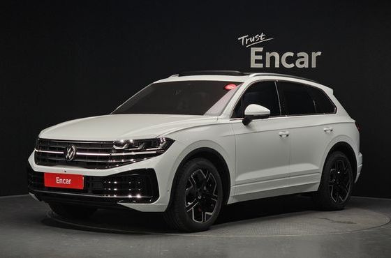 Volkswagen Touareg 3.0 TDI Prestige — пробег 50 км — фото 1 из 5