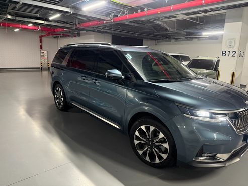 Kia Carnival Gasoline 7-Seater Signature — пробег 43 000 км — фото 3 из 5