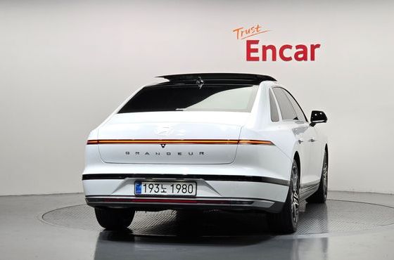 Hyundai Grandeur 2,5 Gasoline 2WD Exclusive — пробег 15 505 км — фото 4 из 5
