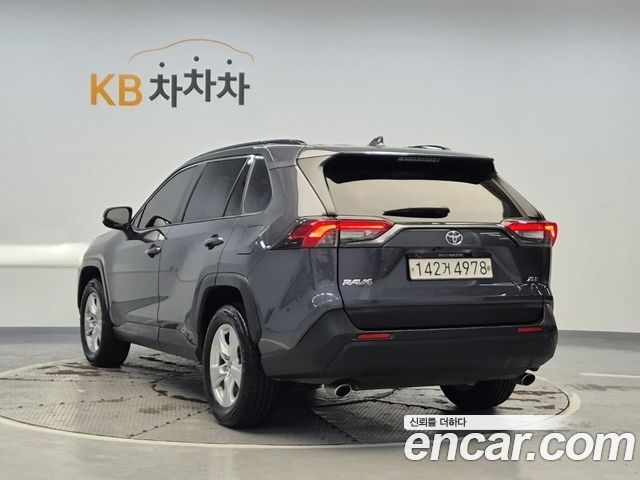 Toyota RAV4 2.5 2WD — пробег 75 268 км — фото 3 из 5