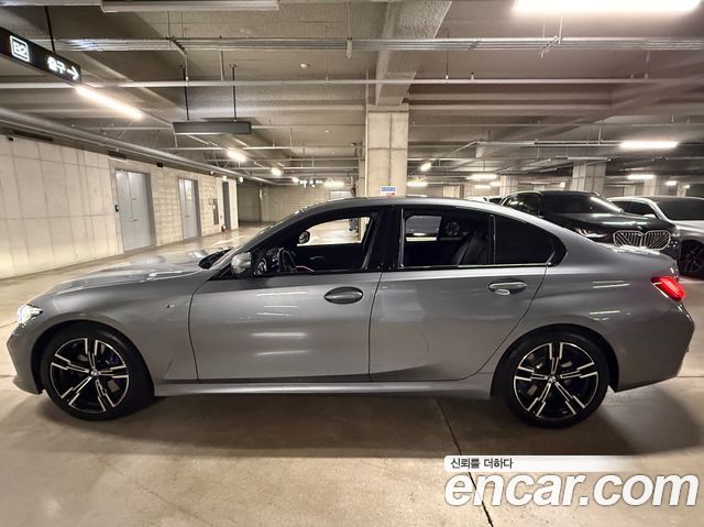 BMW 3-Series 320i M Sport — пробег 4 431 км — фото 5 из 5