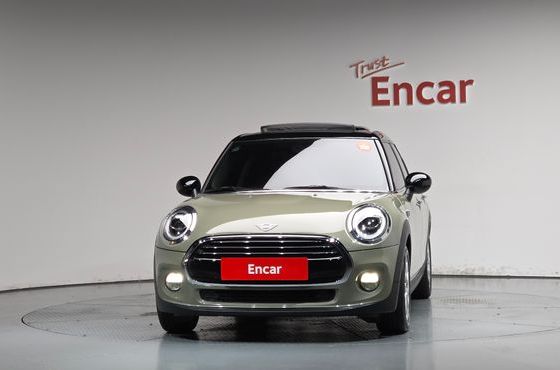 Mini Cooper 5Door HIGH 3rd — пробег 26 006 км — фото 3 из 5