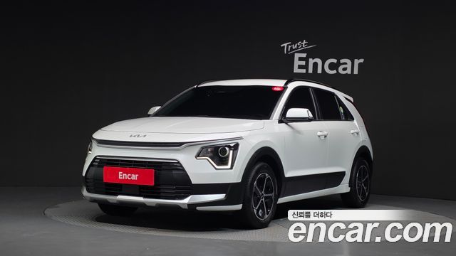 Kia Niro Prestige — пробег 39 547 км — фото 1 из 5