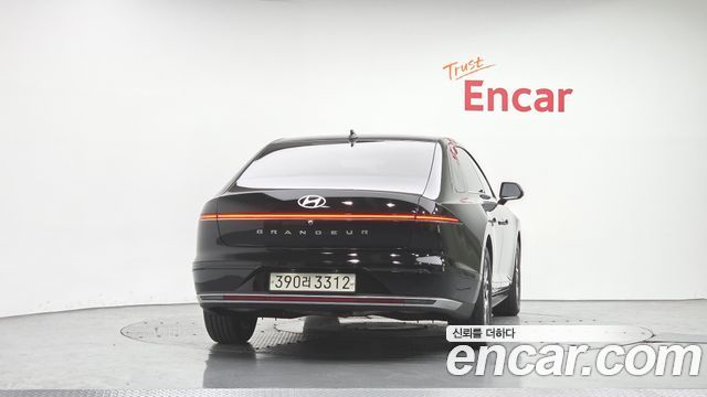 Hyundai Grandeur из Кореи Encar