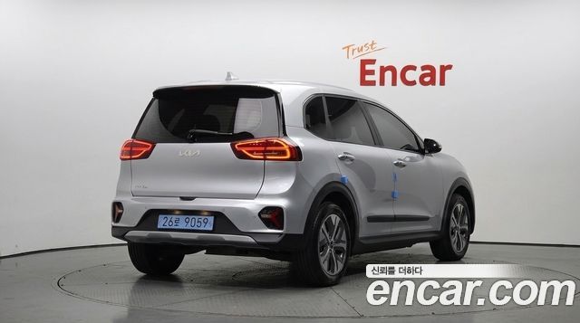 Kia Niro Air — пробег 98 011 км — фото 2 из 5