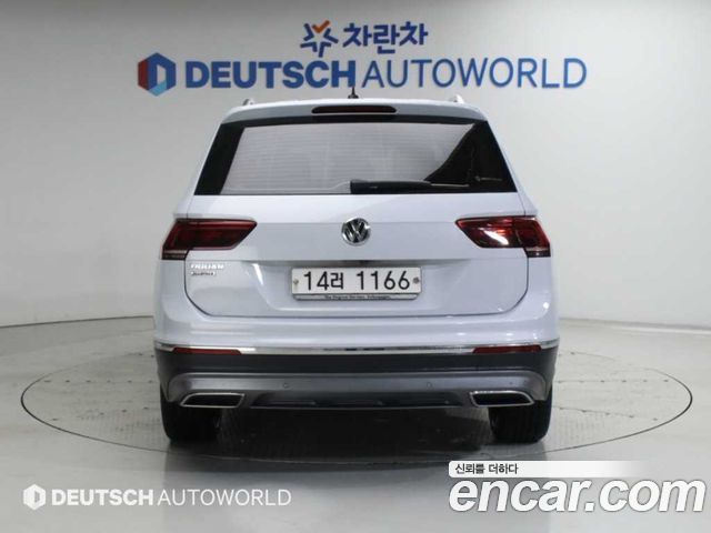 Volkswagen Tiguan 2.0 TDI Prestige — пробег 107 612 км — фото 4 из 5