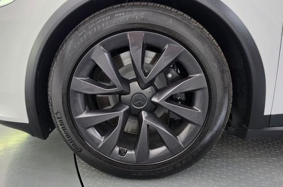 Tesla Model X Long Range — пробег 10 230 км — фото 5 из 5