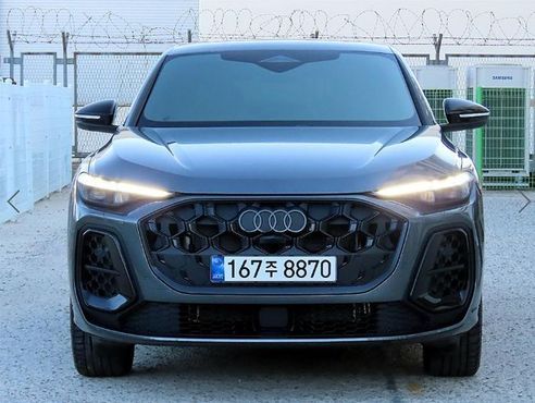 Audi Q5 40 TFSI Quattro Sportback S Line — пробег 12 304 км — фото 1 из 3
