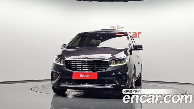 Kia Carnival Gasoline 9-Seater Noblesse Special — пробег 72 252 км — фото 3 из 5