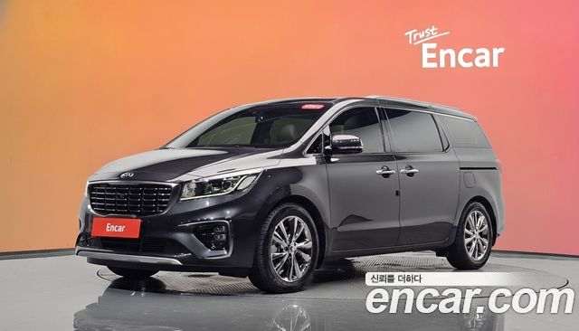 Kia Carnival Gasoline 9-Seater Noblesse Special — пробег 72 252 км — фото 1 из 5