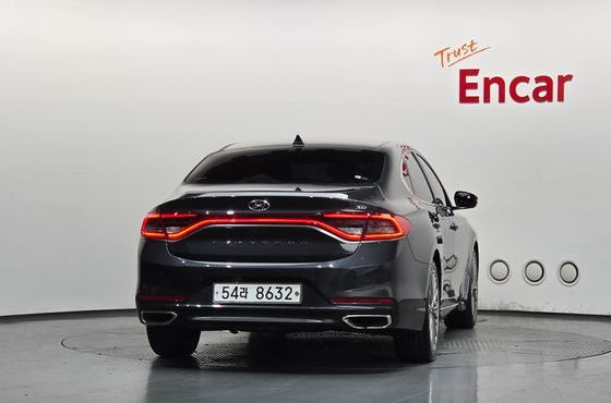 Hyundai Grandeur 3.0 Exclusive Special — пробег 173 326 км — фото 4 из 5