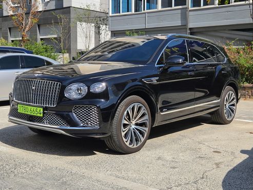 Bentley Bentayga 4.0 V8 EWB First Edition — пробег 20 494 км — фото 3 из 5