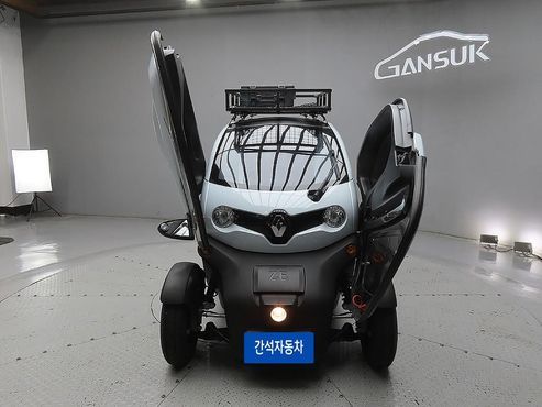 Renault (Samsung) Twizy Intens(2-seater) — пробег 8 700 км — фото 2 из 5